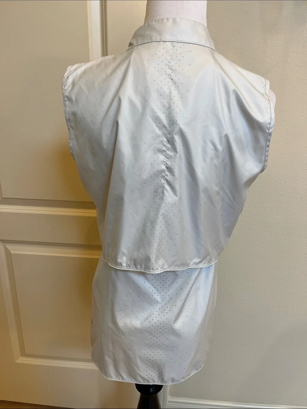 NWOT Lululemon light vest